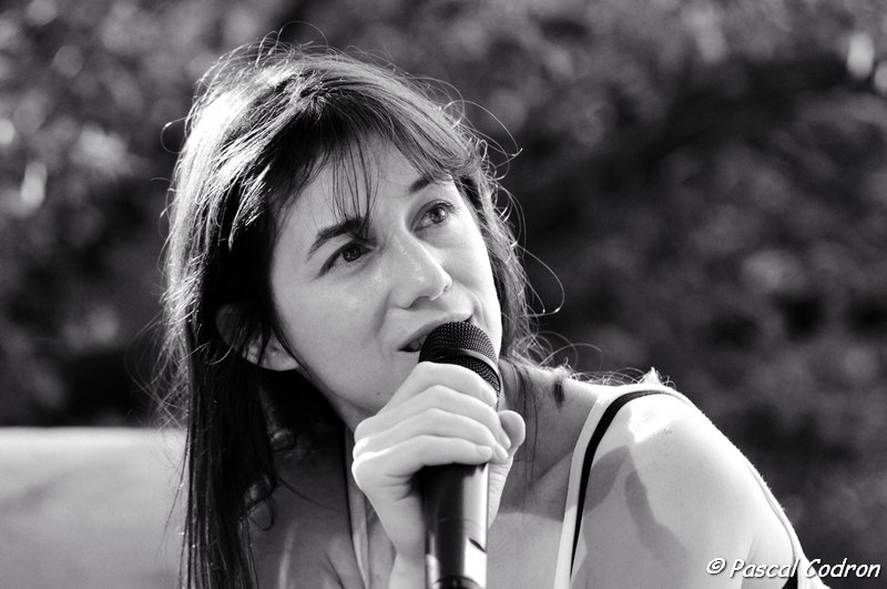 Charlotte Gainsbourg en confrence de presse aux Eurockennes 2010