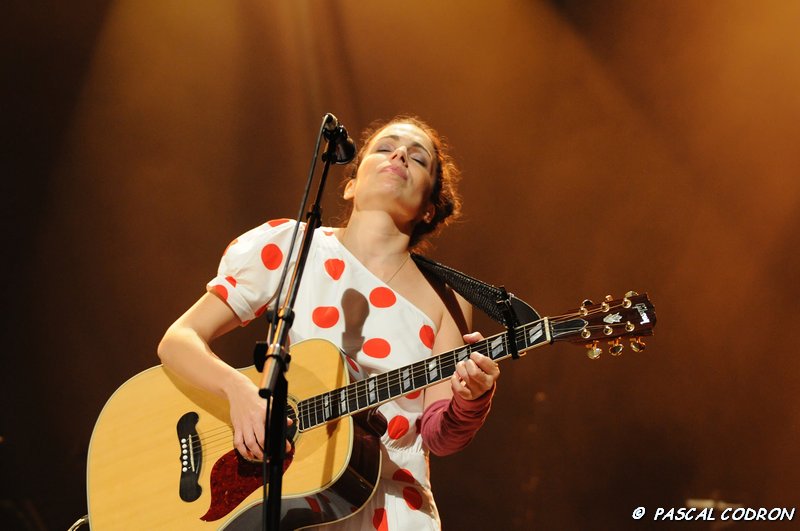 Yael Naim aux Folies Bergre